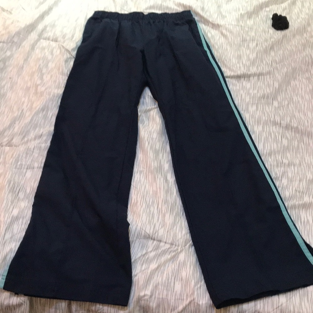 Ladies activewear